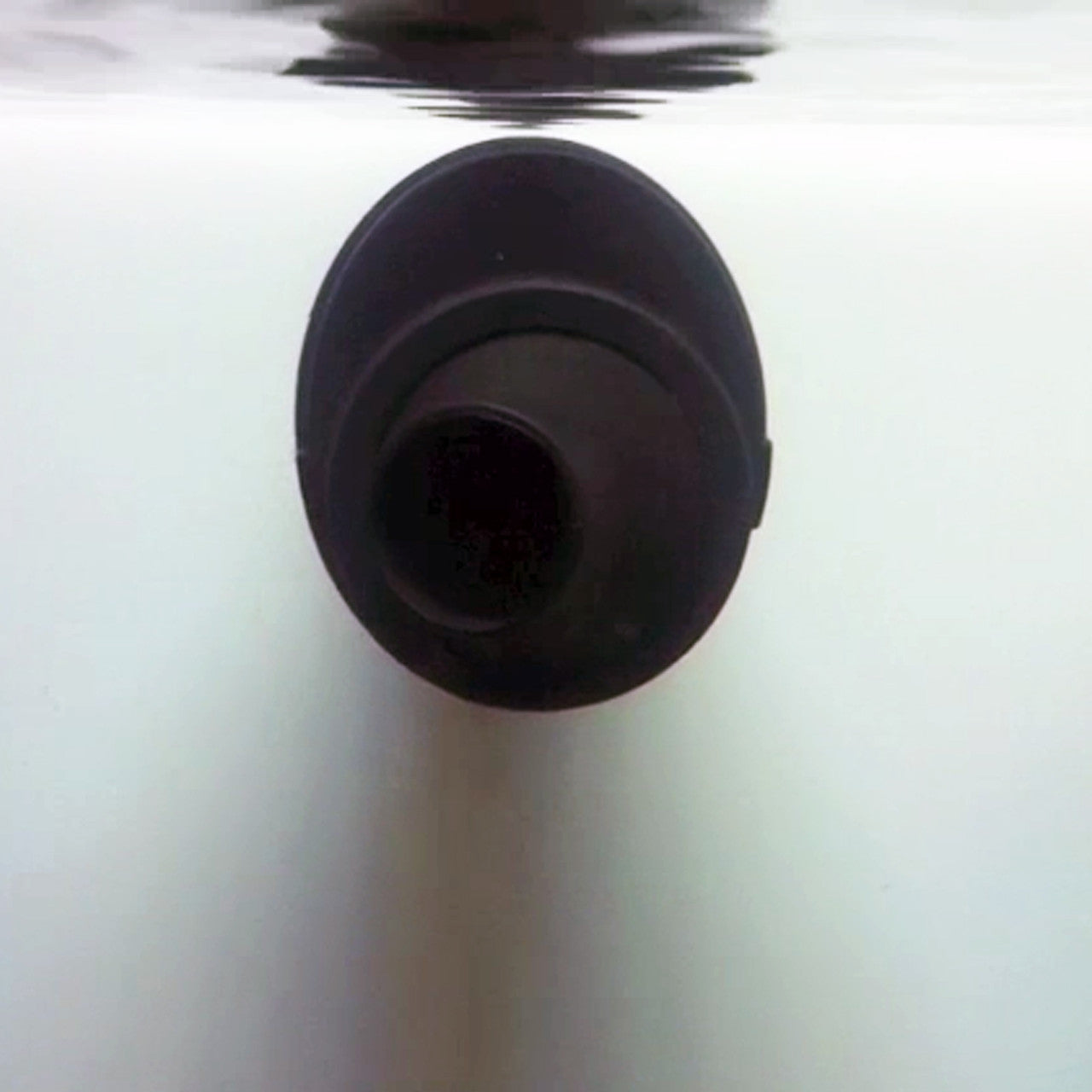 SpinStream flow nozzle on aquarium return