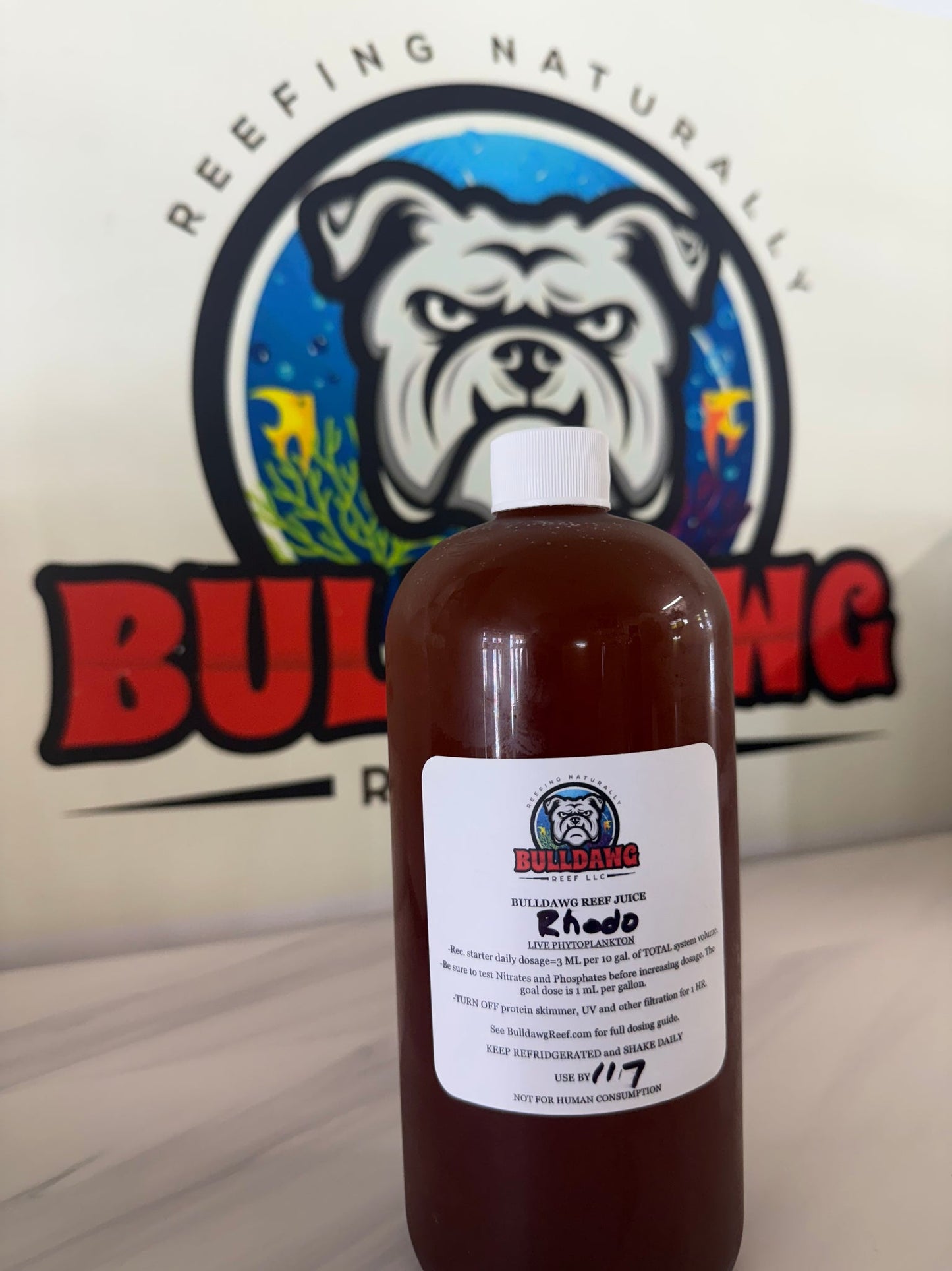 Bulldawg Reef Juice Rhodomonas salina bottle - live red phytoplankton for copepods and saltwater reef tanks